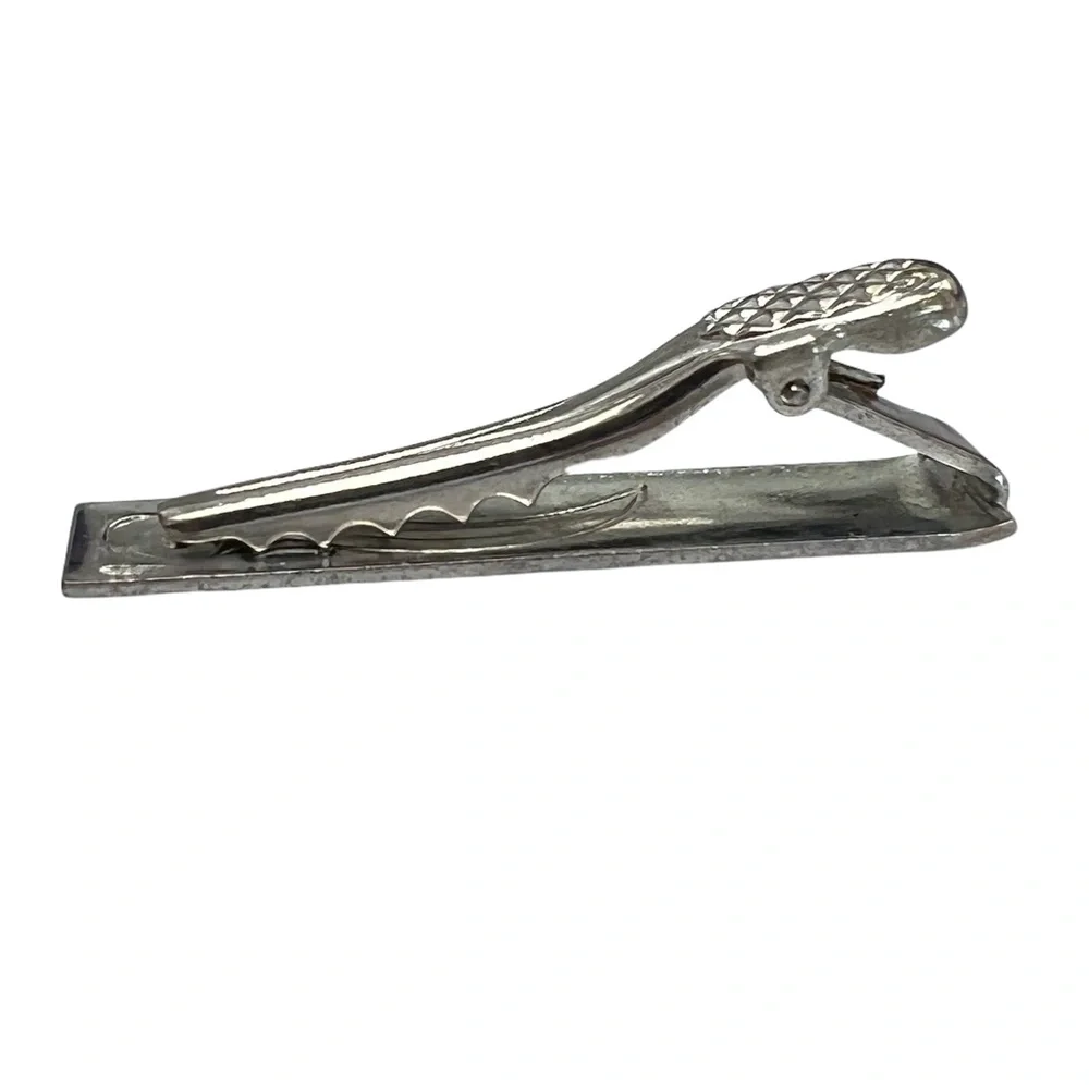 VINTAGE CUFFLINKS & MATCHING TIE CLIP SET - SILVER TONE WITH BLACKENED SWIRL